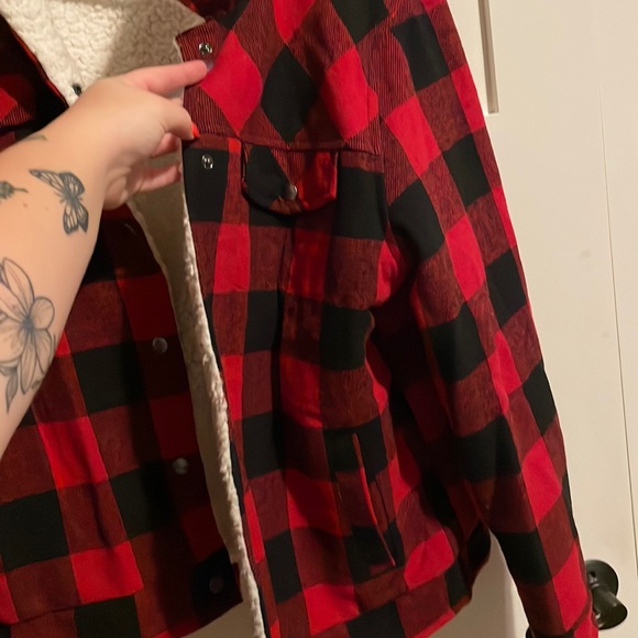 Comfy fuzzy jacket - Picture 1 of 3